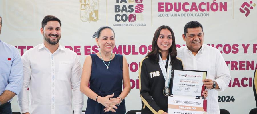 Estímulos deportivos le permitirán competir en eventos internacionales: Estefanía Benito, Premio Estatal del Deporte