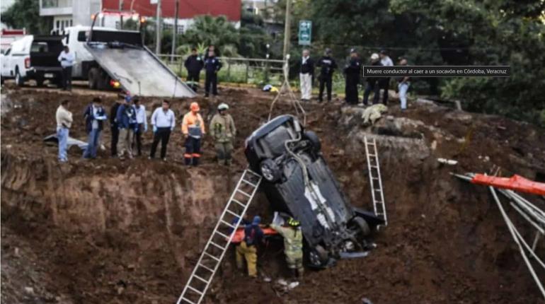 Pierde control de unidad y muere al caer a un socavón en Córdoba, Veracruz