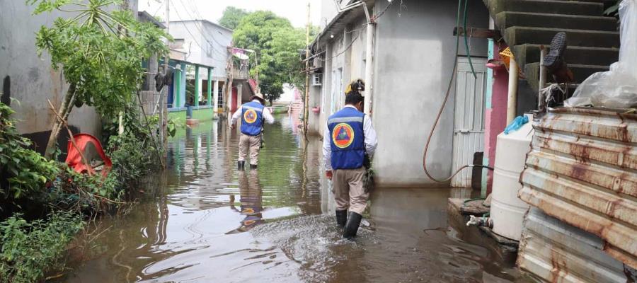 Instala gobierno de Centro bomba para desalojar agua estancada en Anacleto Canabal