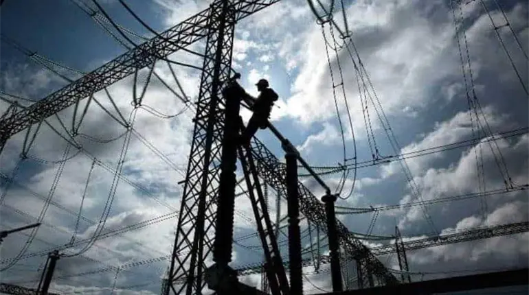 Llama Bracamonte a CFE a "ponerse las pilas" y dar mantenimiento a la red eléctrica
