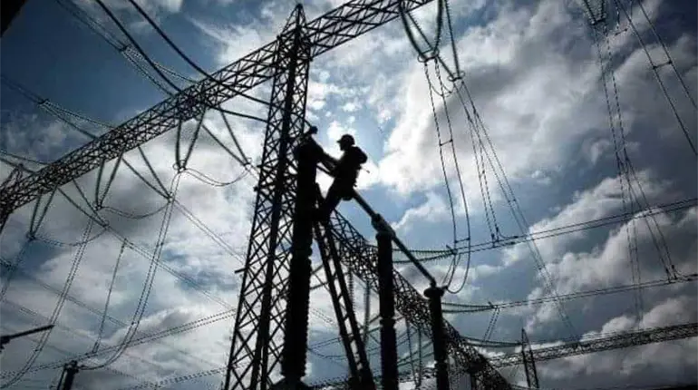 CFE puede combatir apagones con calibración: Ingenieros Mecánicos