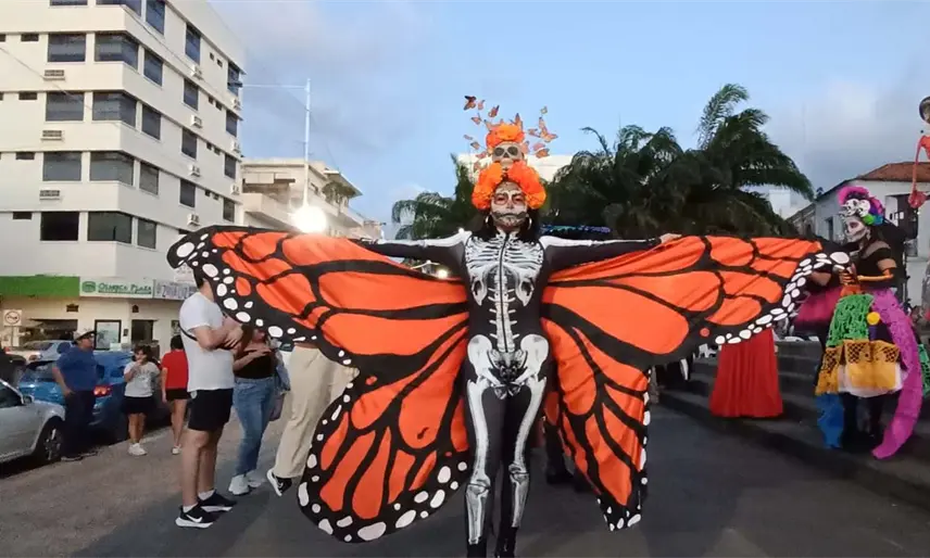Cerrarán calles por Desfile de Catrinas y Catrines y reparación de fuga de agua: Centro