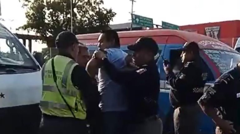 Detienen a usuario del transporte que habría agredido a elementos de la PEC