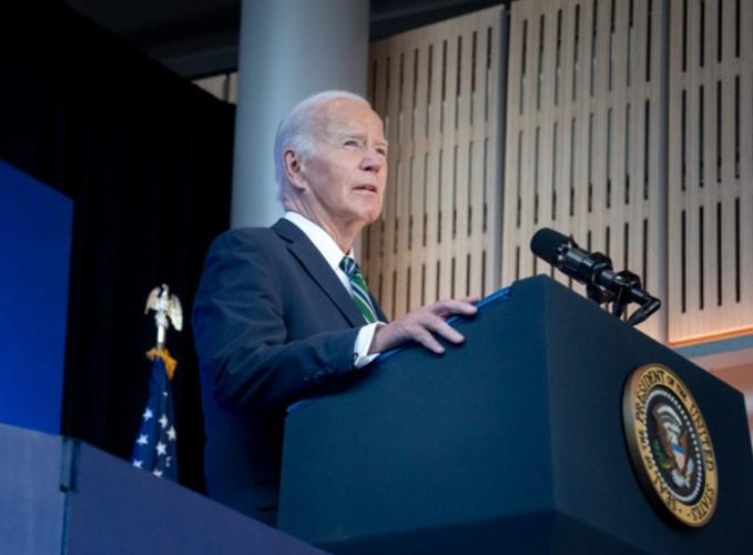 Joe Biden felicita a Trump y lo invita a la Casa Blanca para discutir transición