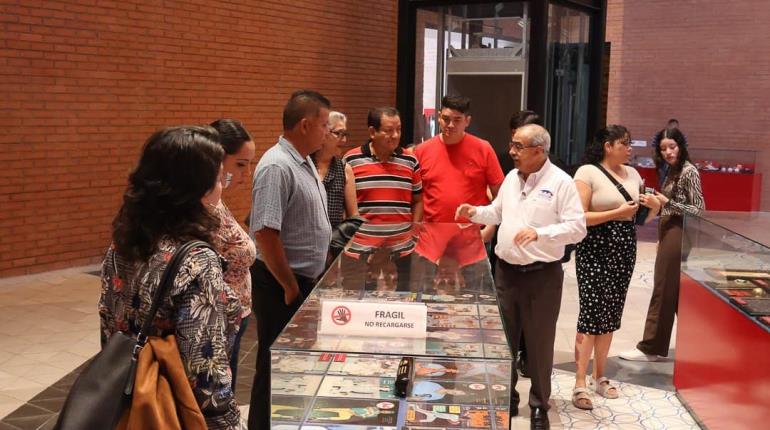 Cecilio Ruiz Ferrer, recorre el Salón de la Fama del Béisbol Mexicano previo a ser entronizado este jueves