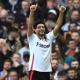 Raúl Jiménez da asistencia y Fulham gana 2-0 al Crystal Palace