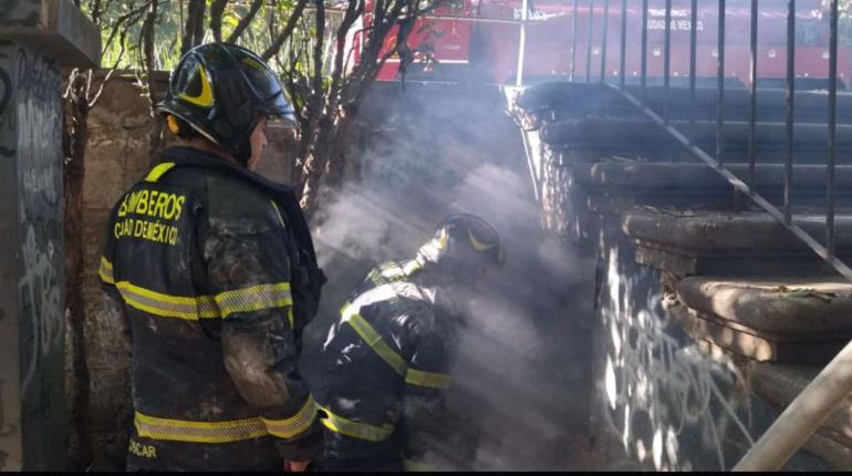 Bomberos sofocan incendio de Museo de la Estampa en la CDMX