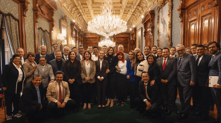 Gobernadores de Morena se reúnen en Palacio Nacional con Sheinbaum