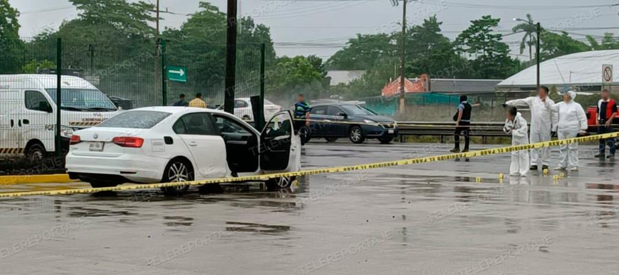 Elementos de la FGE son atacados a balazos en la Villahermosa - Cárdenas