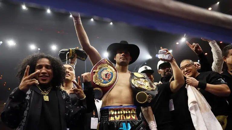 El mexicano ´Zurdo´ Ramírez vence a Chris Billam-Smith