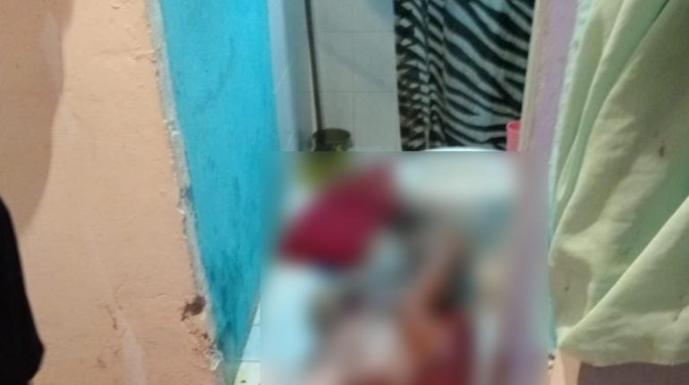 Balean a pareja en vivienda en Centro