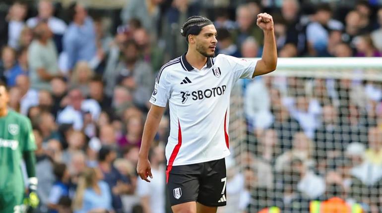 Entrenador del Fulham se dice contento y orgulloso por el momento que vive Raúl Jiménez