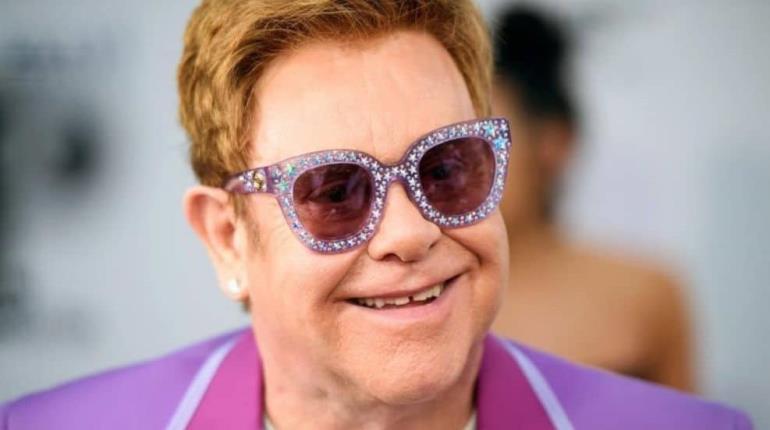 Revela Elton John que ha perdido la vista casi por completo