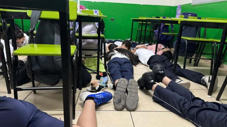 Balean puesto de hamburguesas cerca de escuela primaria en Culiacán