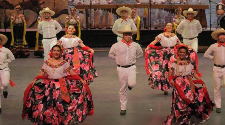 Plaza de la Revolución se vestirá de gala con la Compañía de Danza Folklórica de Vhsa