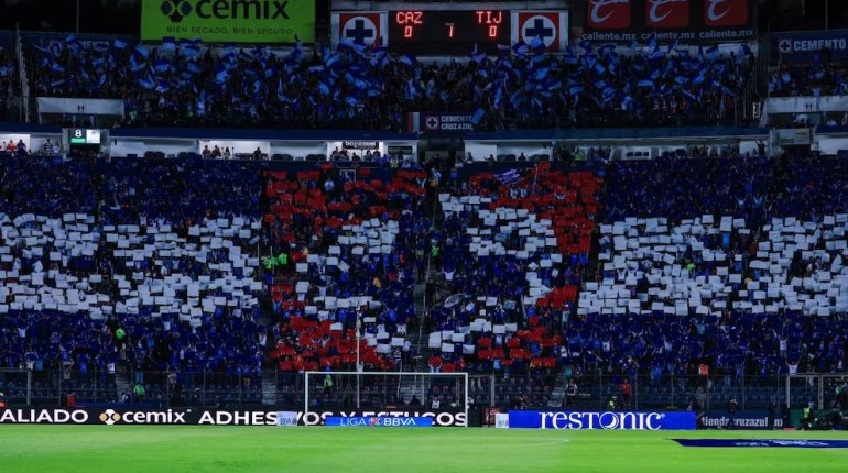 Sheinbaum pidió a directiva de Cruz Azul que nuevo estadio sea en CDMX