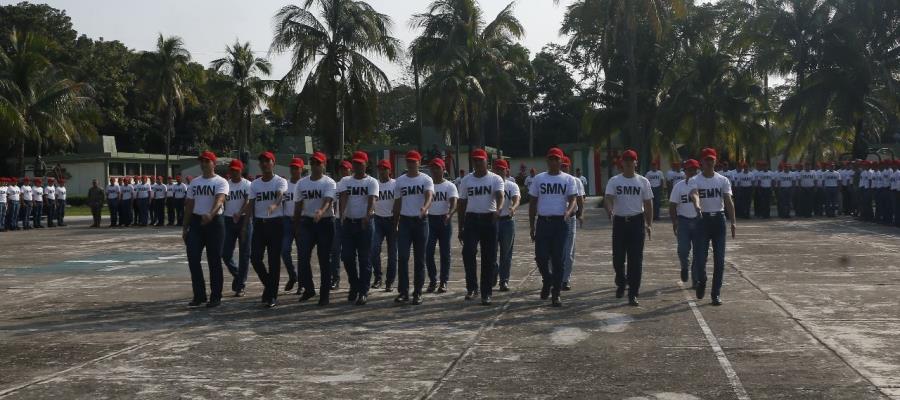 Informa Ejército Mexicano entrega de cartillas militares