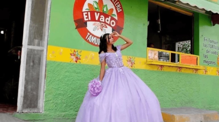 Elige quinceañera tortillería donde trabaja su madre para su sesión de fotos