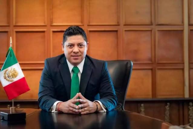 Gobernador de San Luis Potosí reprocha que iniciativa de castración a violadores siga congelada