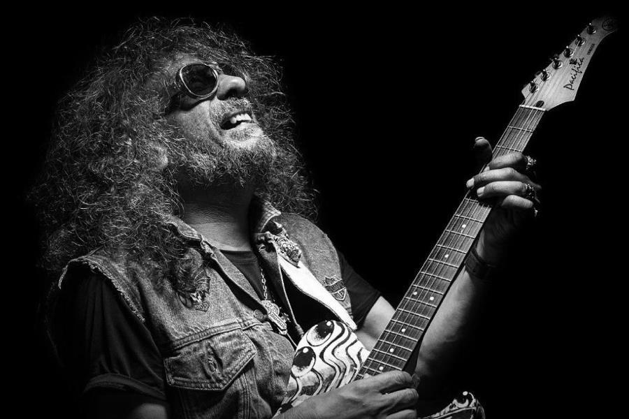 Muere Javier Bátiz, guitarrista e ícono del rock mexicano