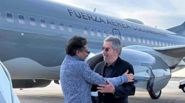 Gustavo Petro, presidente de Colombia llega a México para reunirse con Sheinbaum