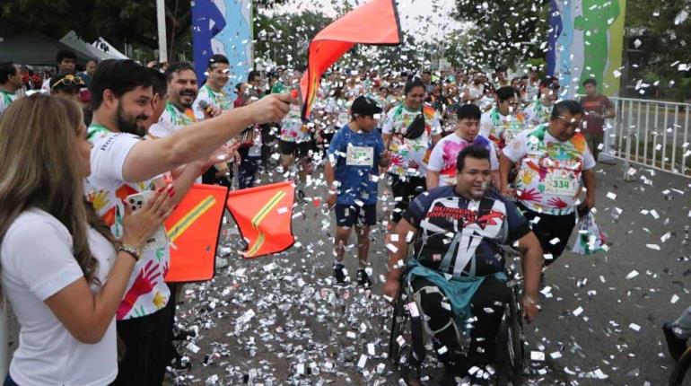 José Balan y Giselle Rodríguez ganan 1era carrera atlética "Donador Voluntario"