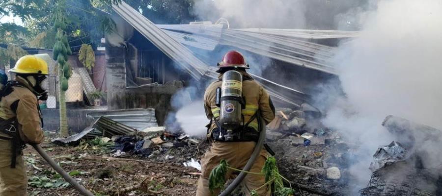 Capacitan a bomberos de Tabasco en Lucha contra el fuego