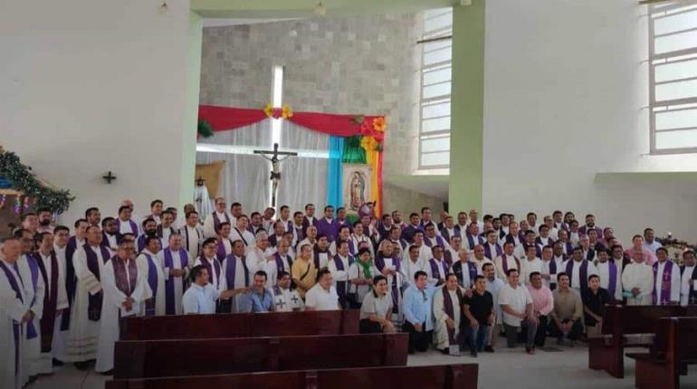 Sacerdotes tabasqueños realizan posada diocesana en el Seminario Mayor