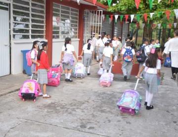 Celebra gobierno de Tabasco aumento en la matrícula en los niveles superiores de educación