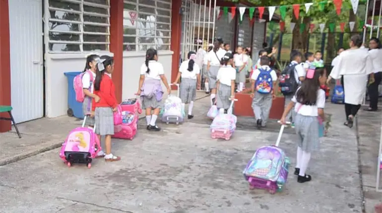 Celebra gobierno de Tabasco aumento en la matrícula en los niveles superiores de educación