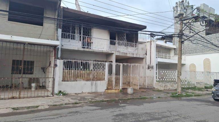 Cortocircuito en aire acondicionado provoca incendio en vivienda de Atasta