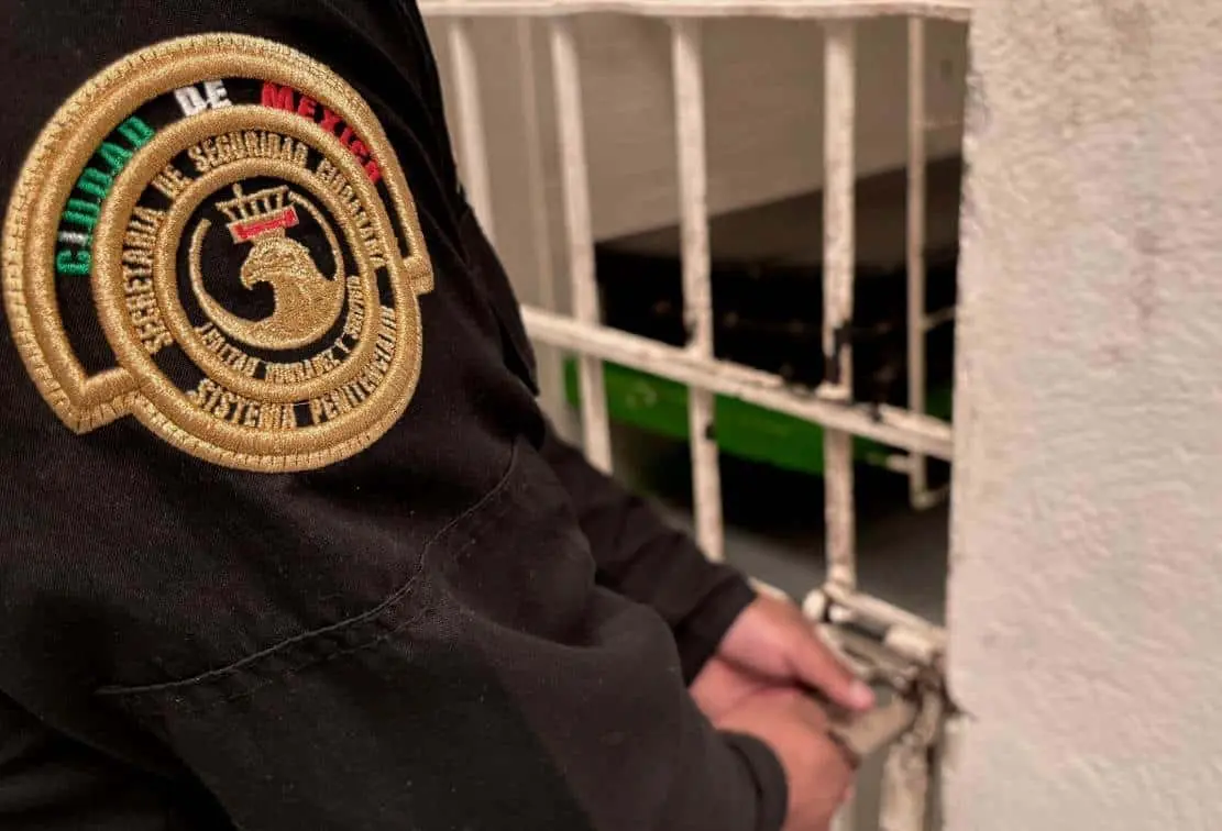 Sopa de codito y pambazos, la cena del 15 de septiembre en ´El Torito´ en CDMX