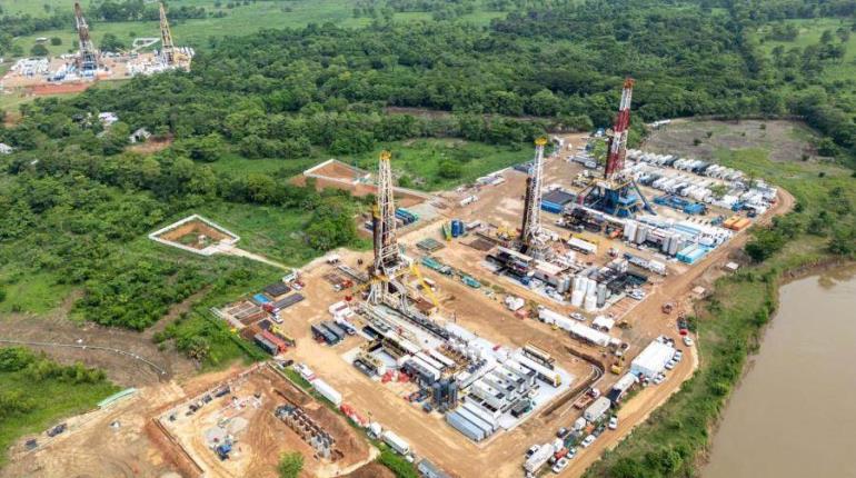 Cae 9.8% producción de Pemex en noviembre