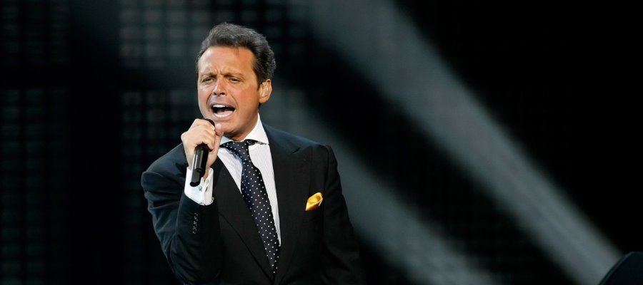 "Ídolo", Salinas presume cena con Luis Miguel