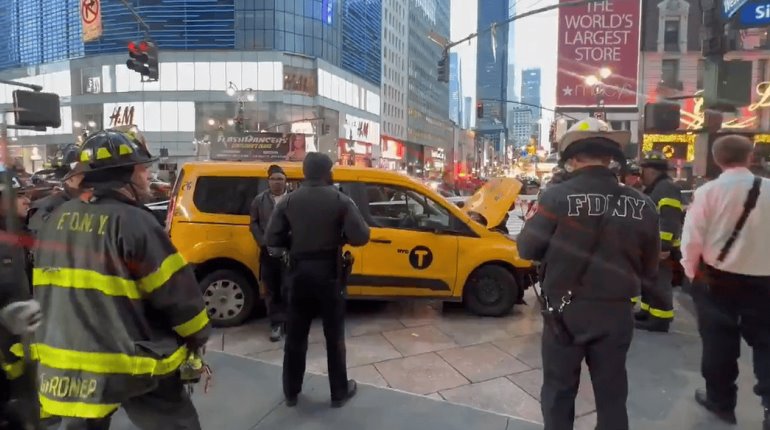 Taxista atropella a 6 peatones en Nueva York