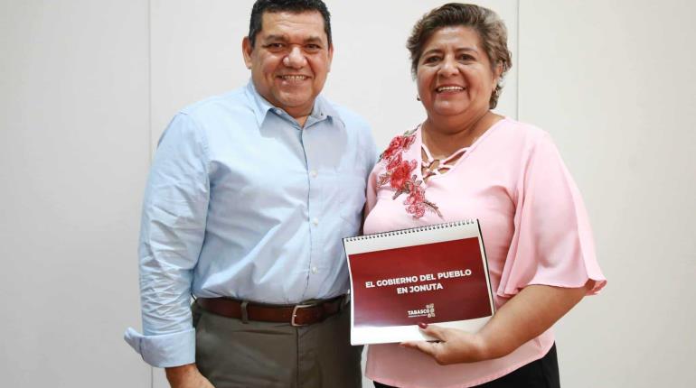 Continúa entrega de cartera de programas y obras a implementar en municipios de Tabasco