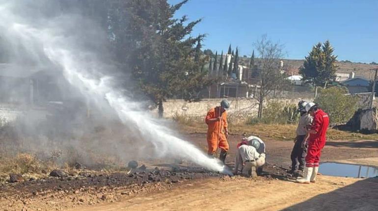 Reportan fuga de hidrocarburo en un ducto de Pemex en el municipio de Cuautepec de Hinojosa, Hidalgo