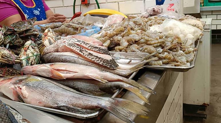 Con caldos buscan tabasqueños curar la "cruda" por fiestas de fin de año