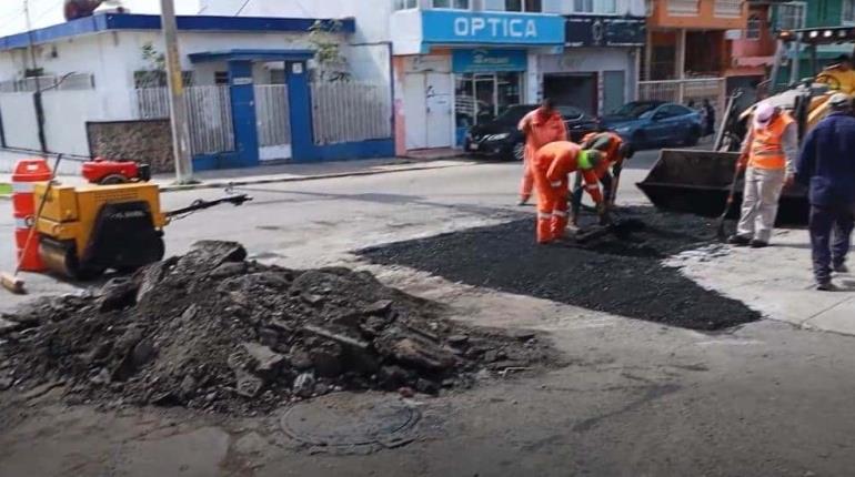 Supervisa Yolanda Osuna programa de bacheo en Centro