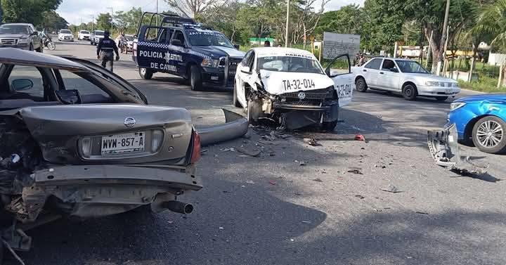 Accidente en la Cunduacán-Comalcalco deja dos lesionados