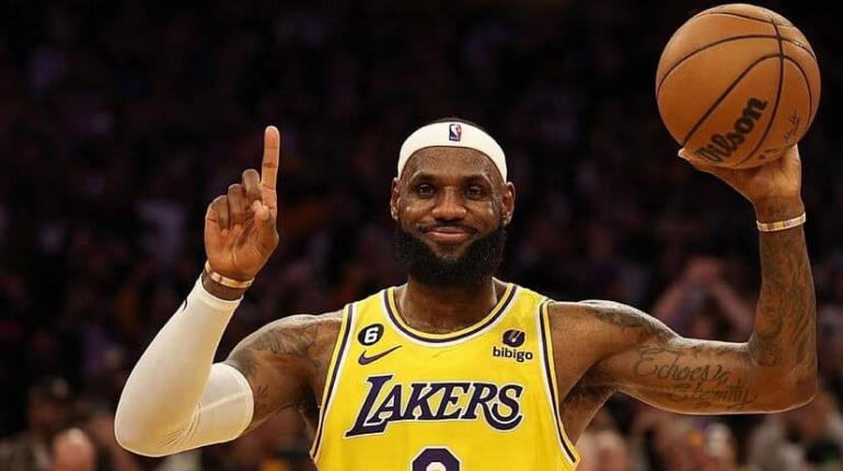 LeBron James se visualiza 5-7 años más en la NBA y su retiro será con Lakers