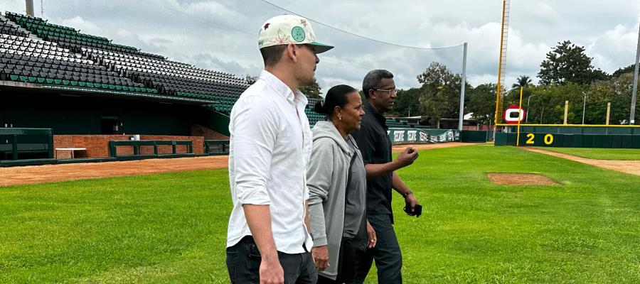 Nueva manager de Las Olmecas, ya está en Tabasco para temporada 2025