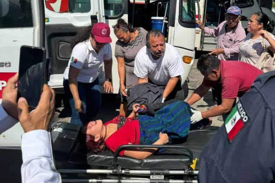 Mujer da a luz dentro de camión en central de Huimanguillo