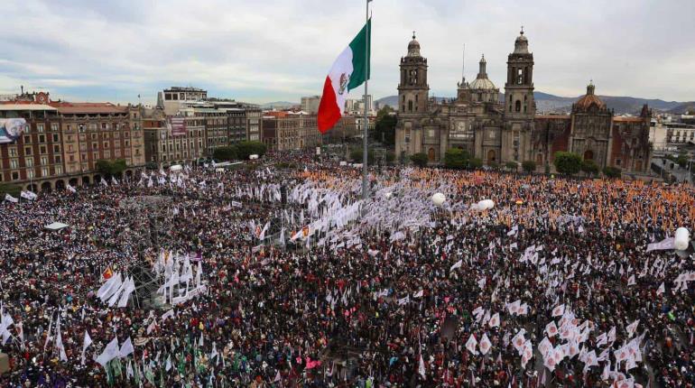 Asisten más de 350 mil al Zócalo por mensaje de Sheinbaum