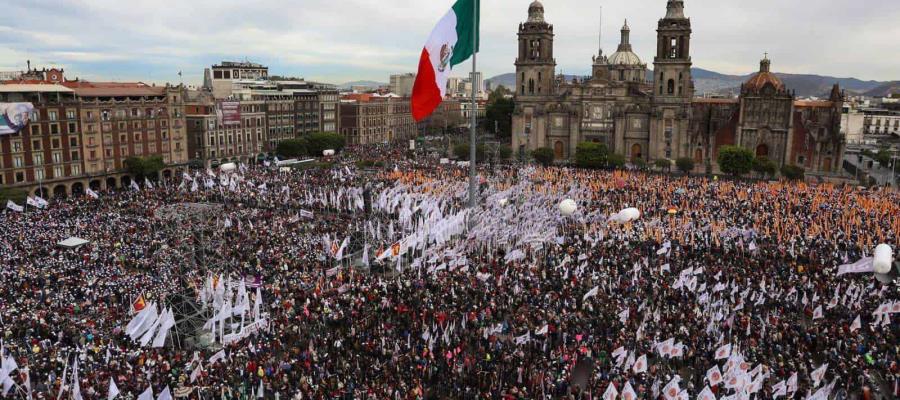 Asisten más de 350 mil al Zócalo por mensaje de Sheinbaum