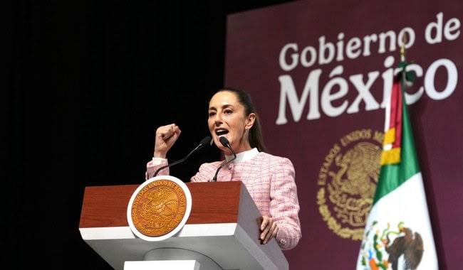 "México está bien gracias al pueblo trabajador": Sheinbaum en encuentro de alcaldes y gobernadores