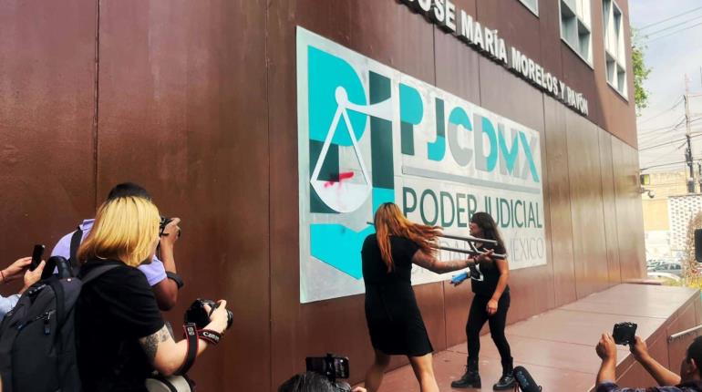 Vandalizan trabajadoras sexuales trans Poder Judicial de CDMX