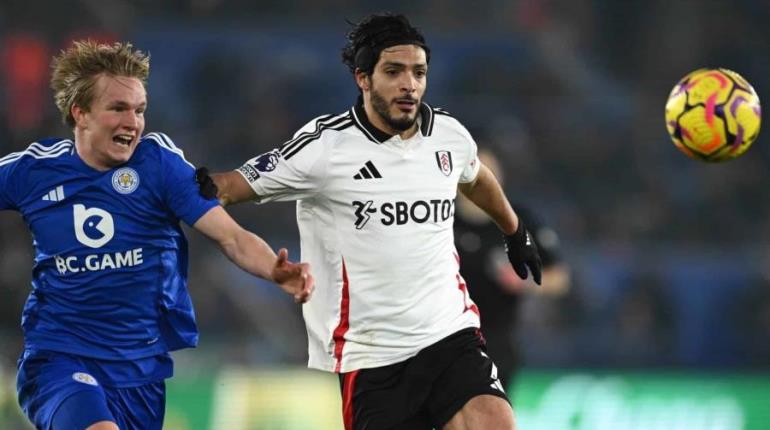 Raúl Jiménez es titular en la victoria del Fulham sobre el Leicester