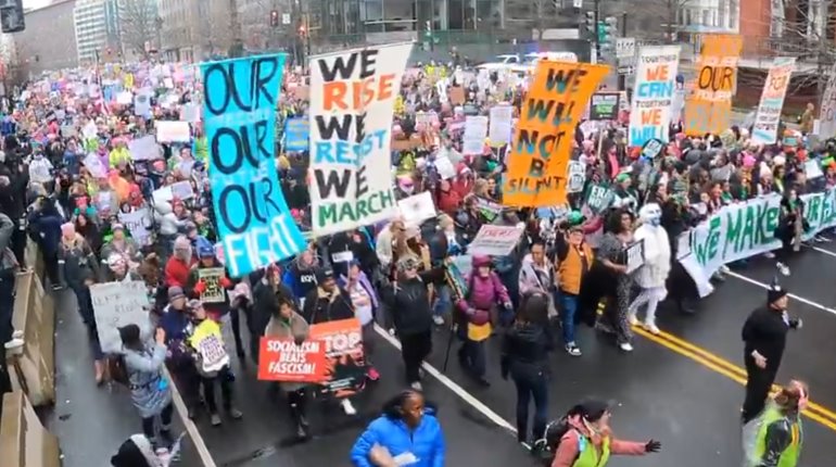 Miles protestan en Washington previo a investidura de Trump