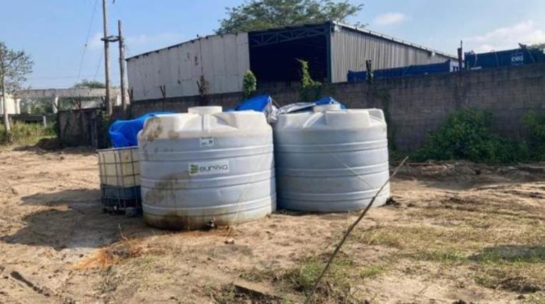 Aseguran 216 mil litros de hidrocarburo y vehículos durante cateo en Centro